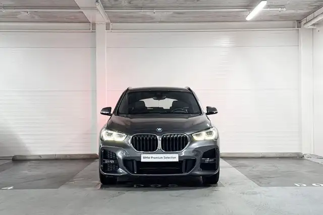 BMW X1 view 5