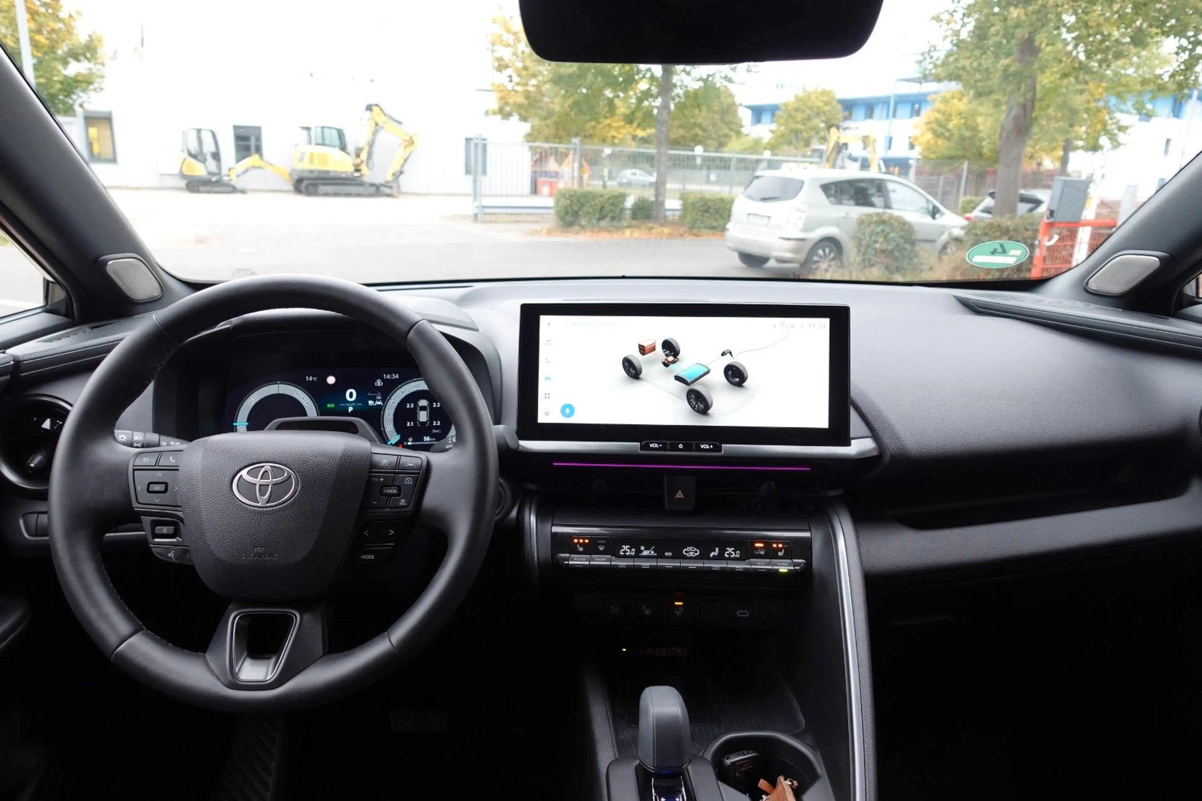 Toyota C-HR 2.0l Plug-In Hybrid Lounge Pano 5J Garantie — photo 14