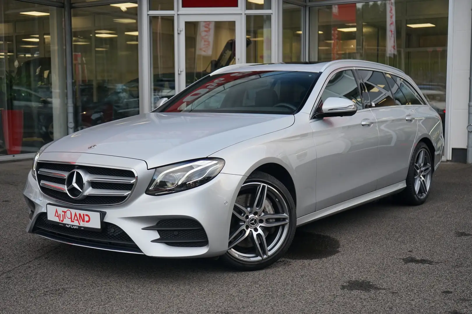 Mercedes-Benz E 450 E450 4Matic T-Modell AMG Line 360° Totwinkel DAB Argent - 2