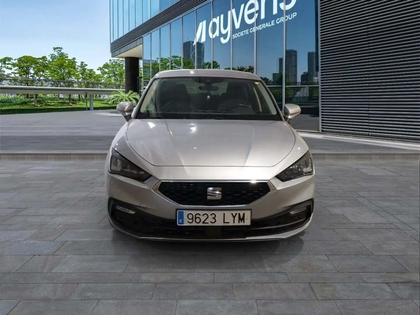 SEAT Leon 1.5 TSI S&S Style 130 Gris - 2