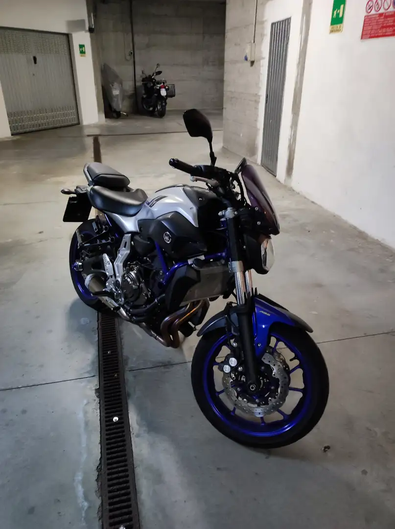 Yamaha MT-07 ABS Silver - 1