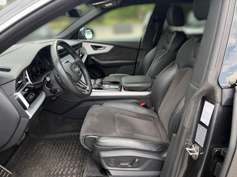 Audi Q8 50 TDI quattro — photo 12