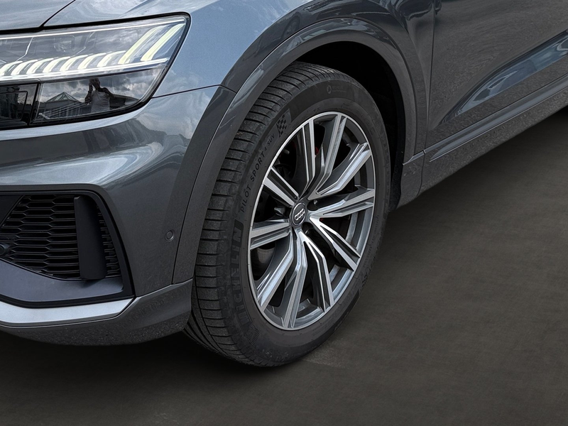 Audi Q8 50 TDI quattro — photo 8