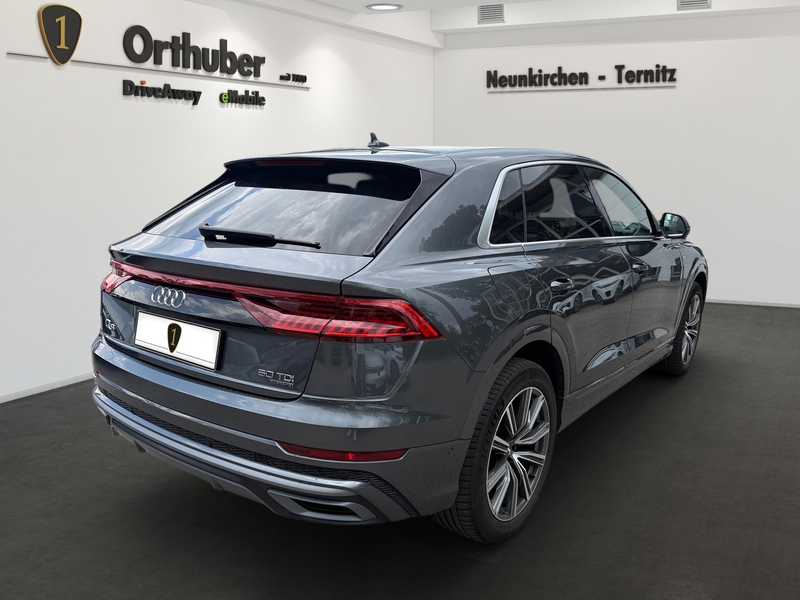 Audi Q8 50 TDI quattro — photo 3