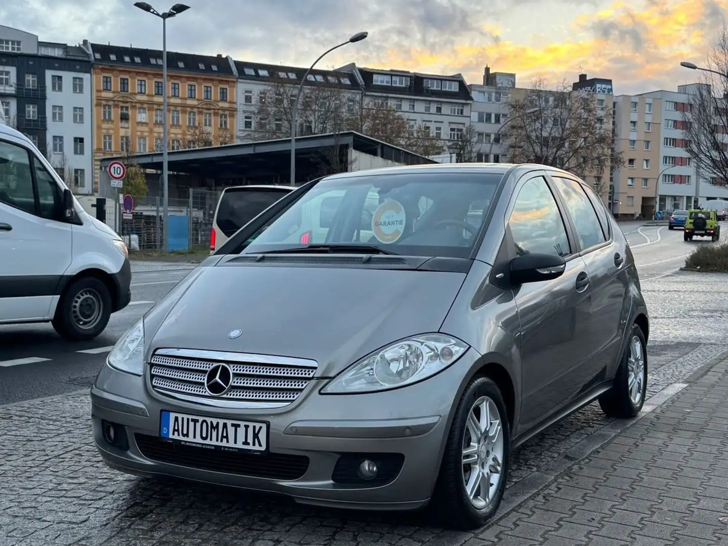 Mercedes-Benz A 150 A 150 Edition 10,Automatik,Klima,Navi,SHZ,Teilled. Grau - 2