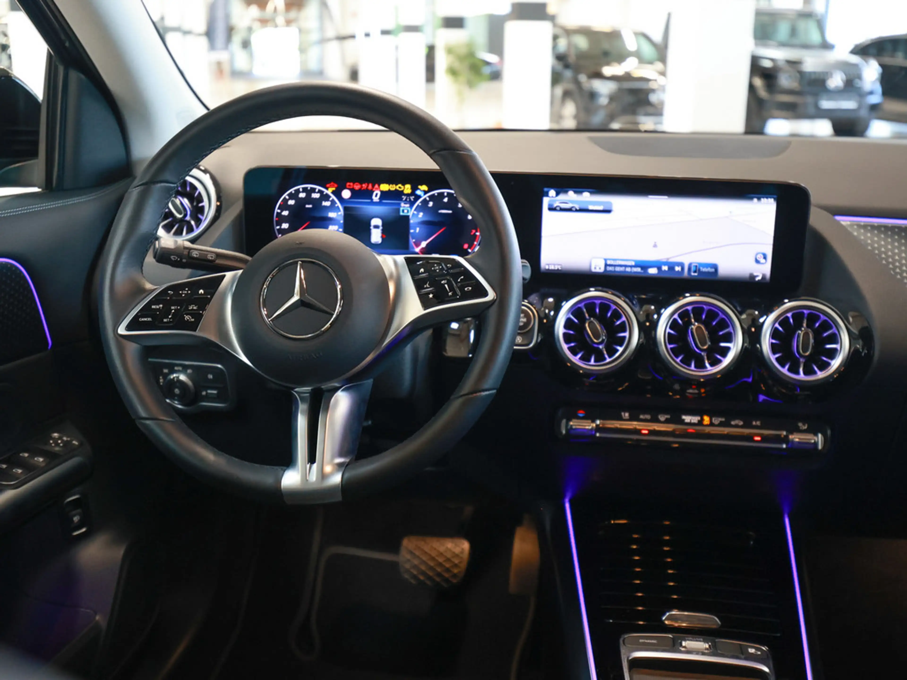 Mercedes-Benz GLA 220 4M Progressive Advanced+ NIGHT LED BT — photo 11