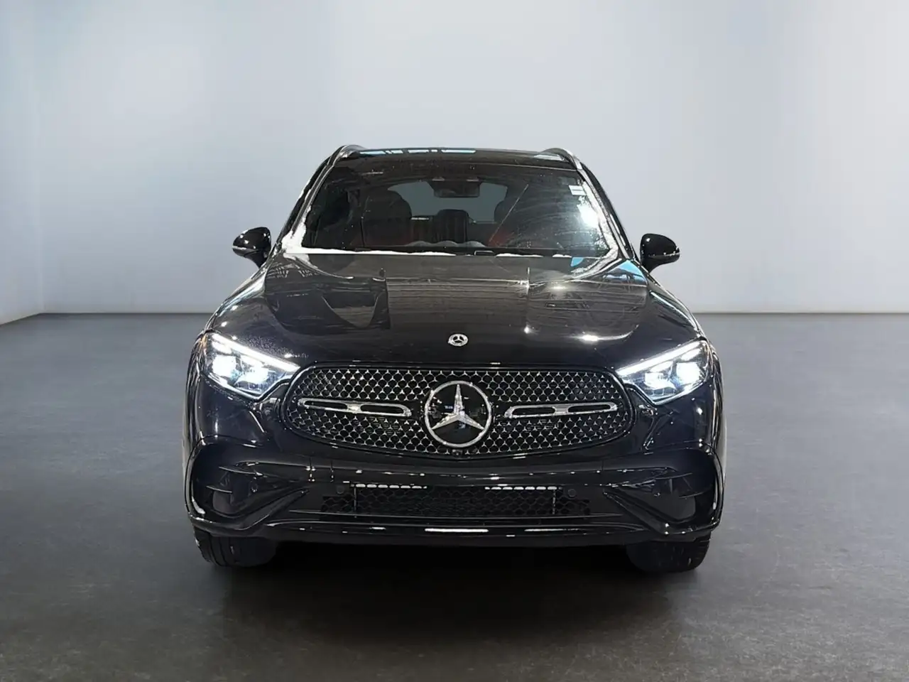 Mercedes-Benz GLC снимка Mercedes-Benz GLC
