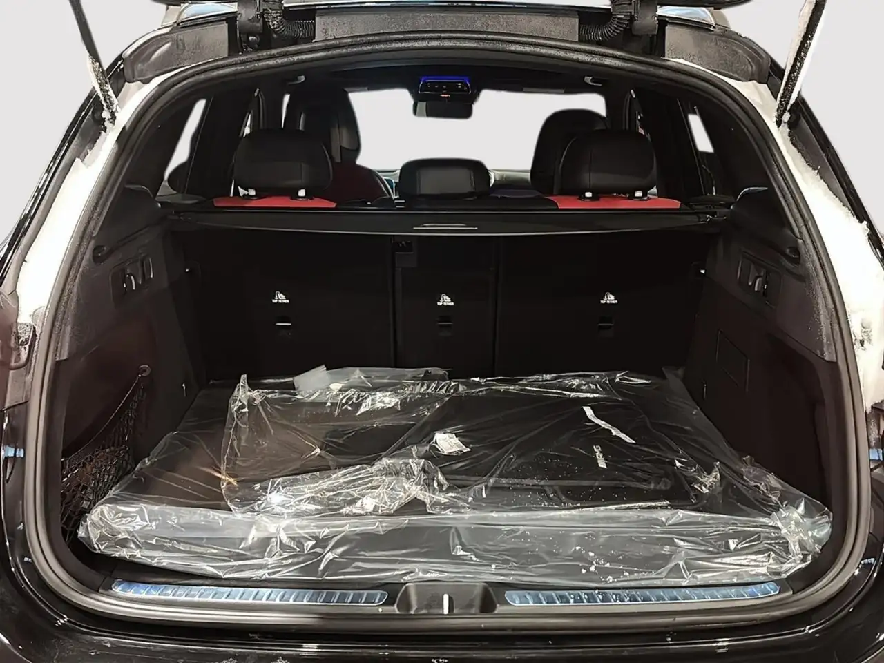 Mercedes-Benz GLC снимка Mercedes-Benz GLC