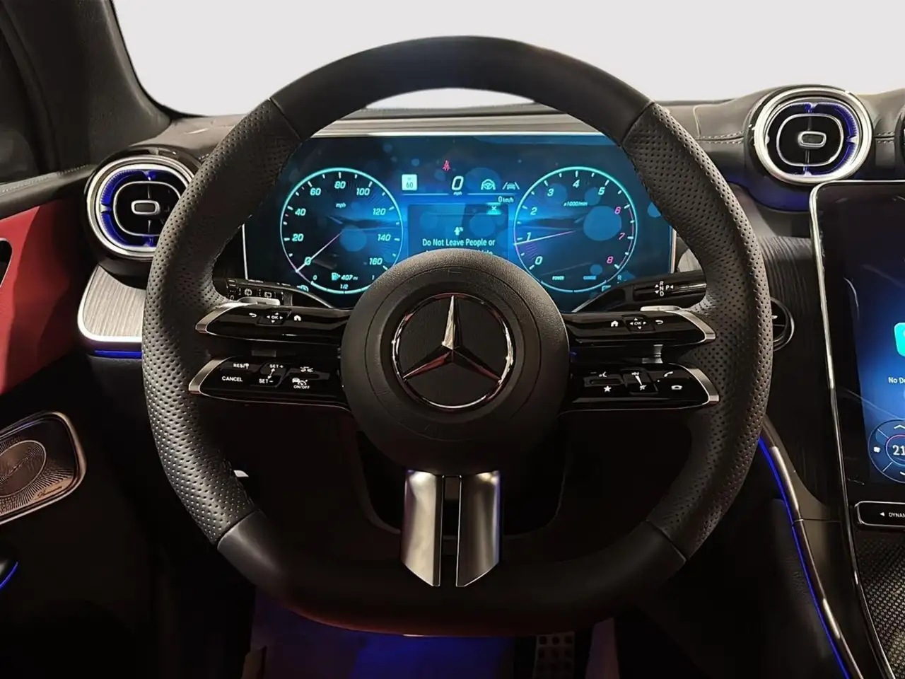 Mercedes-Benz GLC снимка Mercedes-Benz GLC