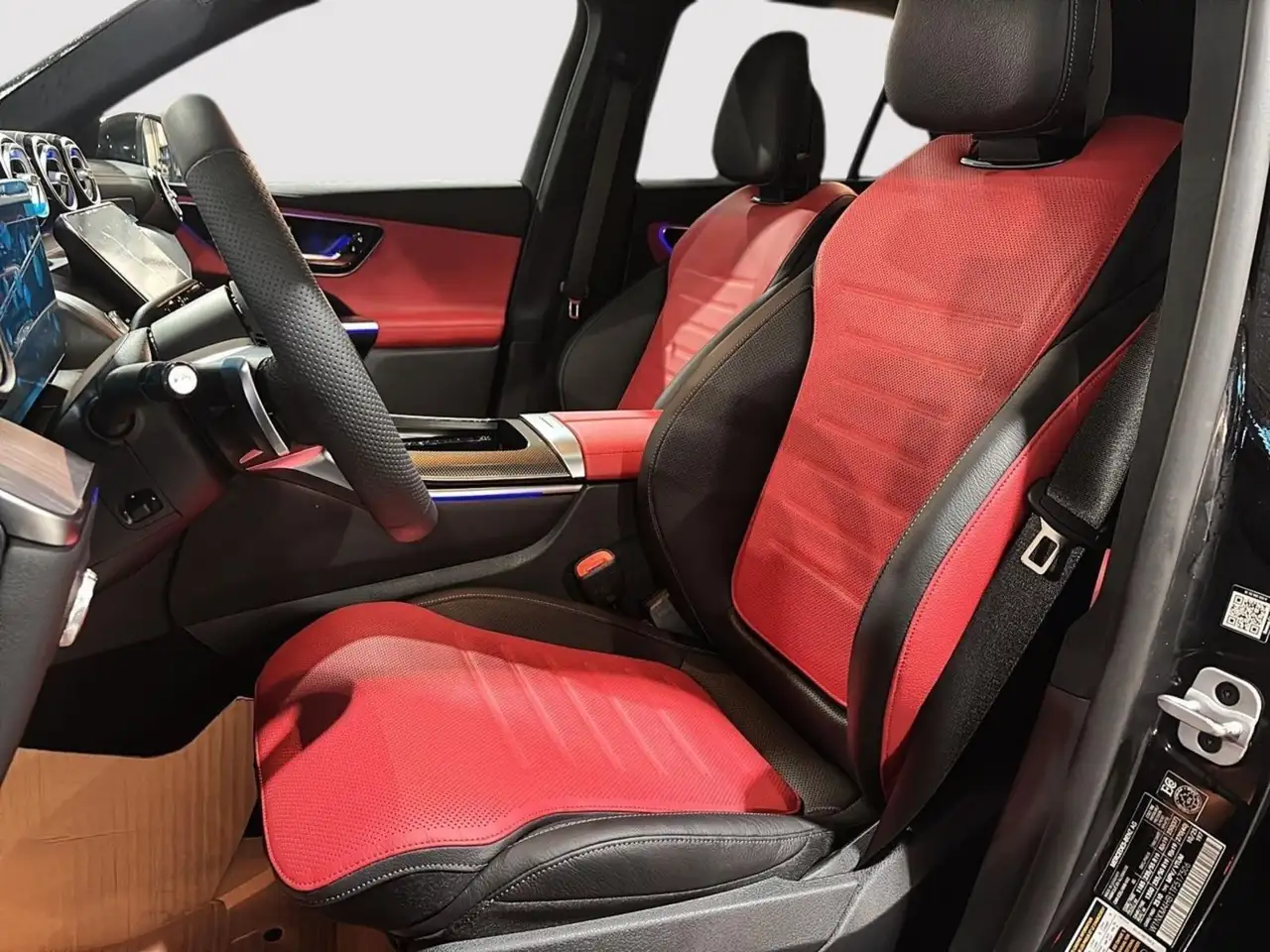 Mercedes-Benz GLC снимка Mercedes-Benz GLC