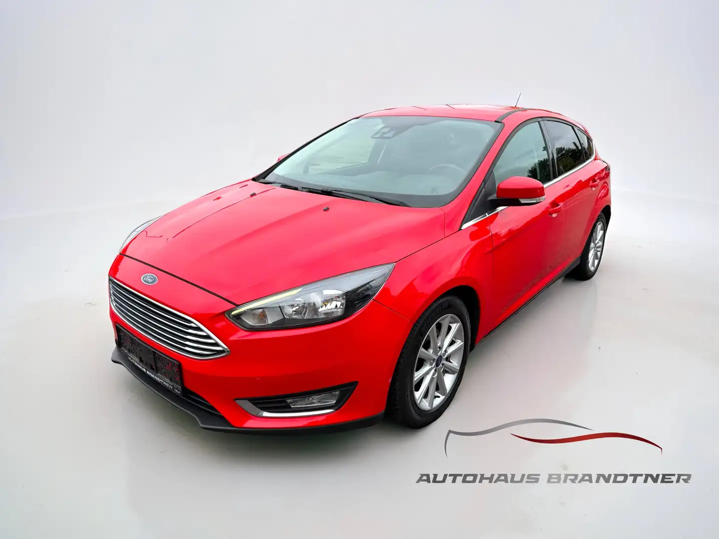 Ford Focus Titanium Rot - 1