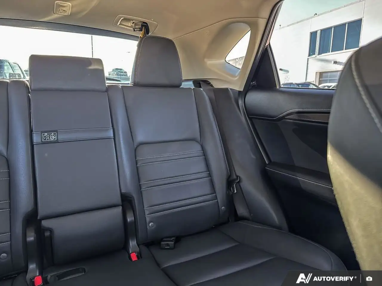 Lexus NX снимка Lexus NX
