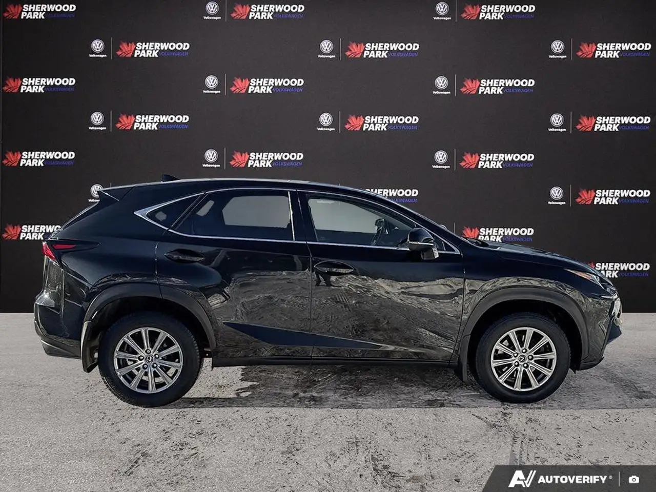 Lexus NX снимка Lexus NX