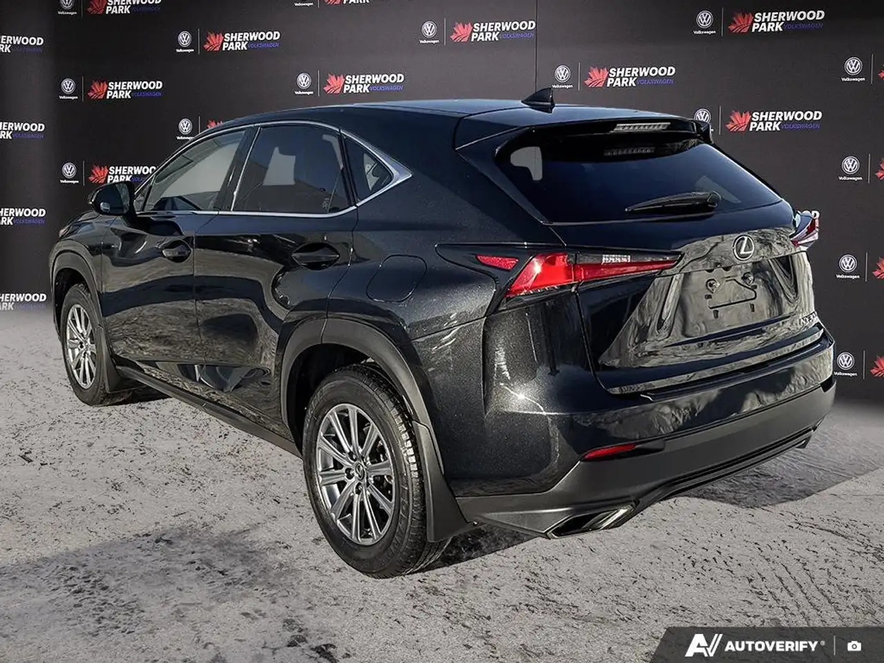 Lexus NX снимка Lexus NX