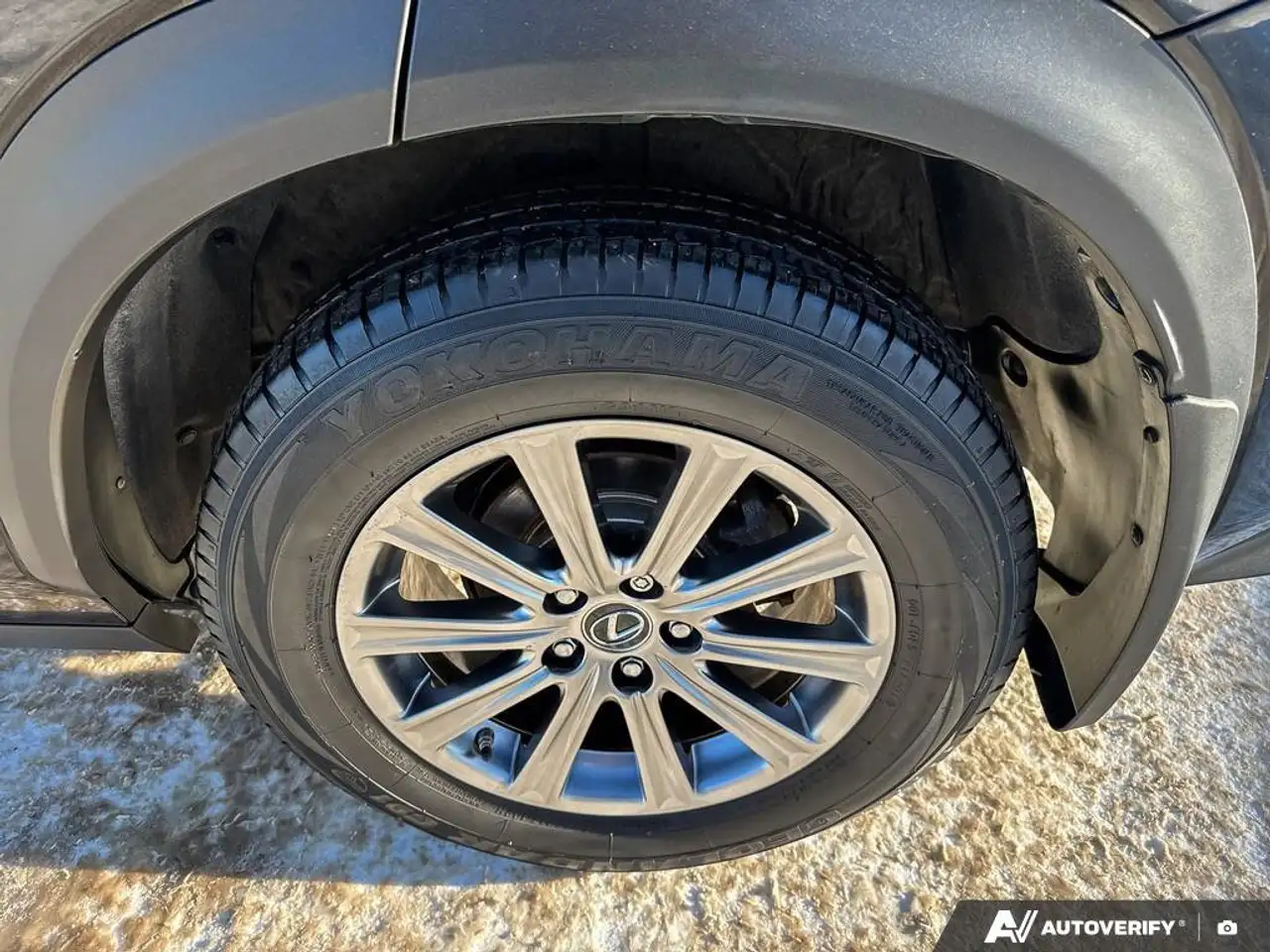 Lexus NX снимка Lexus NX