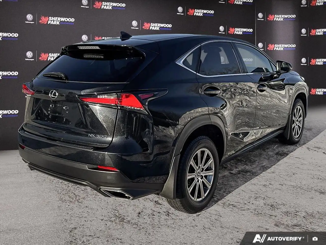 Lexus NX снимка Lexus NX