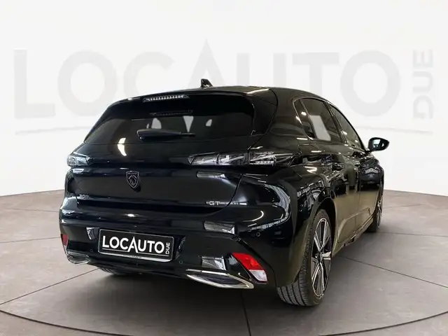 Peugeot 308 view 4
