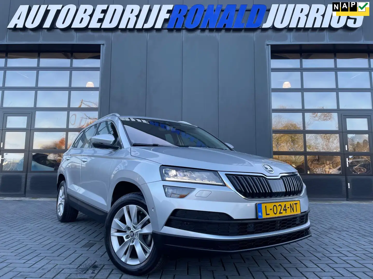 Skoda Karoq 1.5 TSI ACT Business Edition Plus NL.Auto/Trekhaak Gris - 1