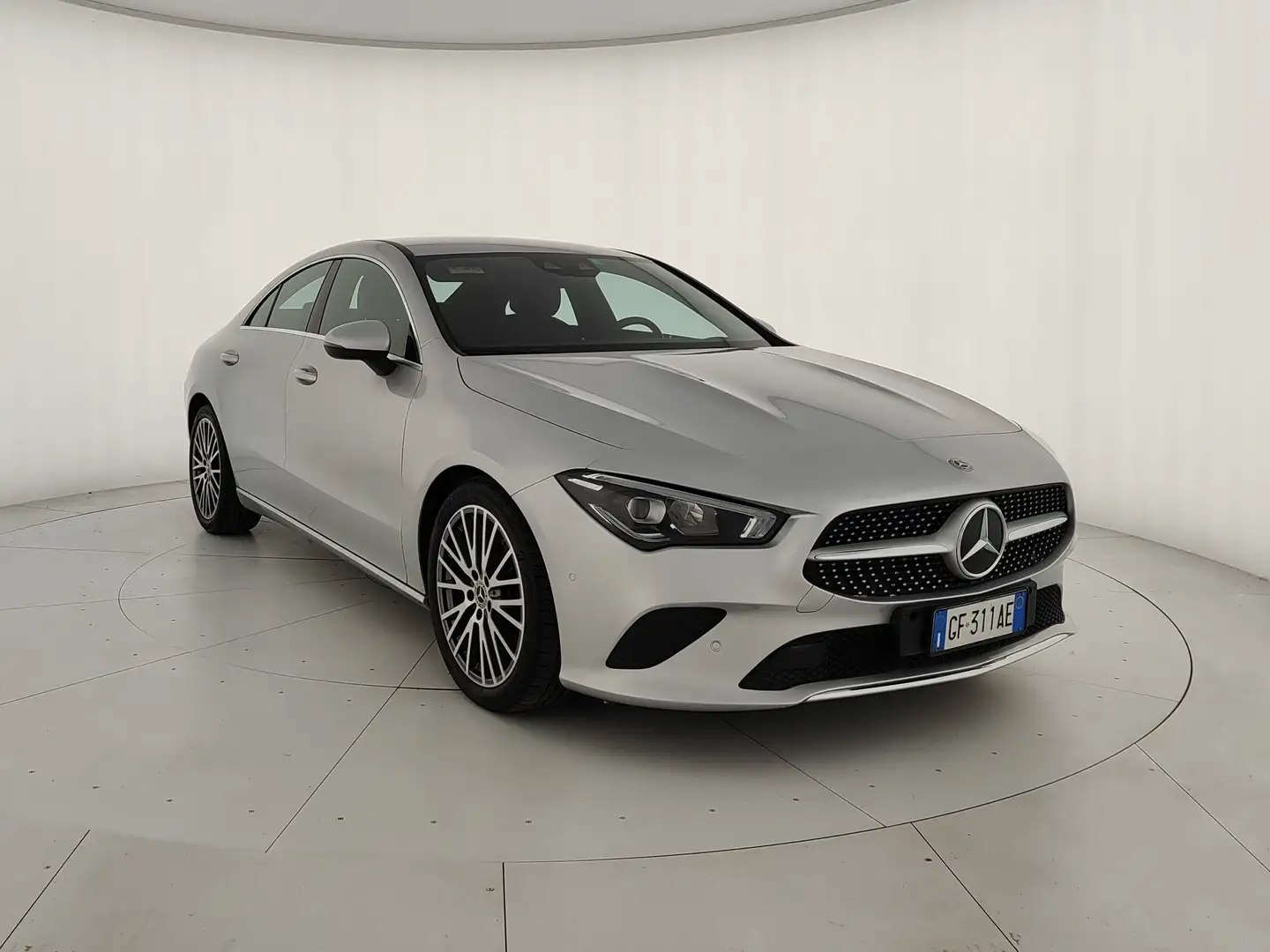 Mercedes-Benz CLA 180 Coupè d sport auto Argintiu - 1