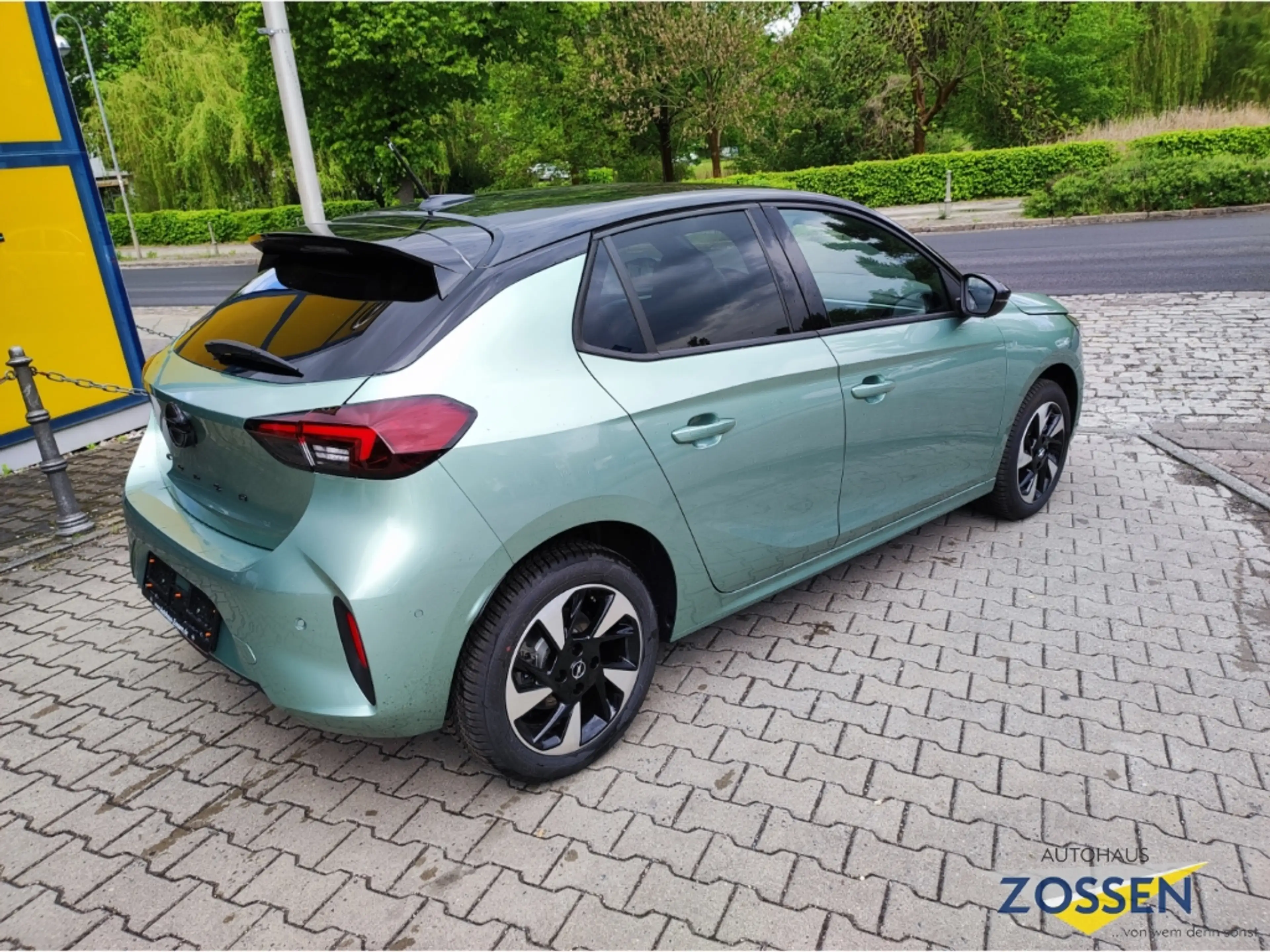 Opel Corsa-e YES Long Range+Wärmepumpe+SHZ+Allwetterreifen+Mult — photo 4