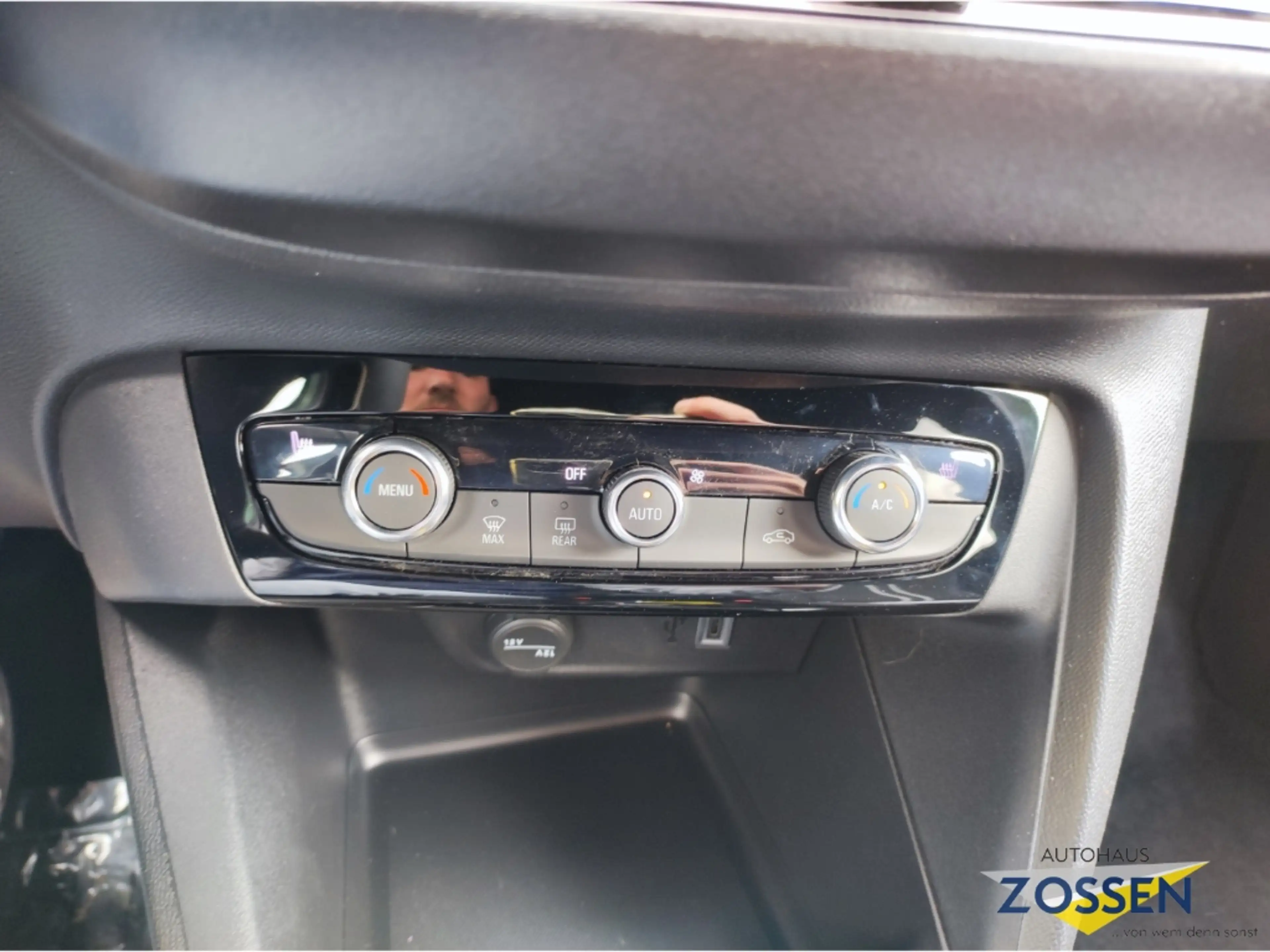 Opel Corsa-e YES Long Range+Wärmepumpe+SHZ+Allwetterreifen+Mult — photo 14