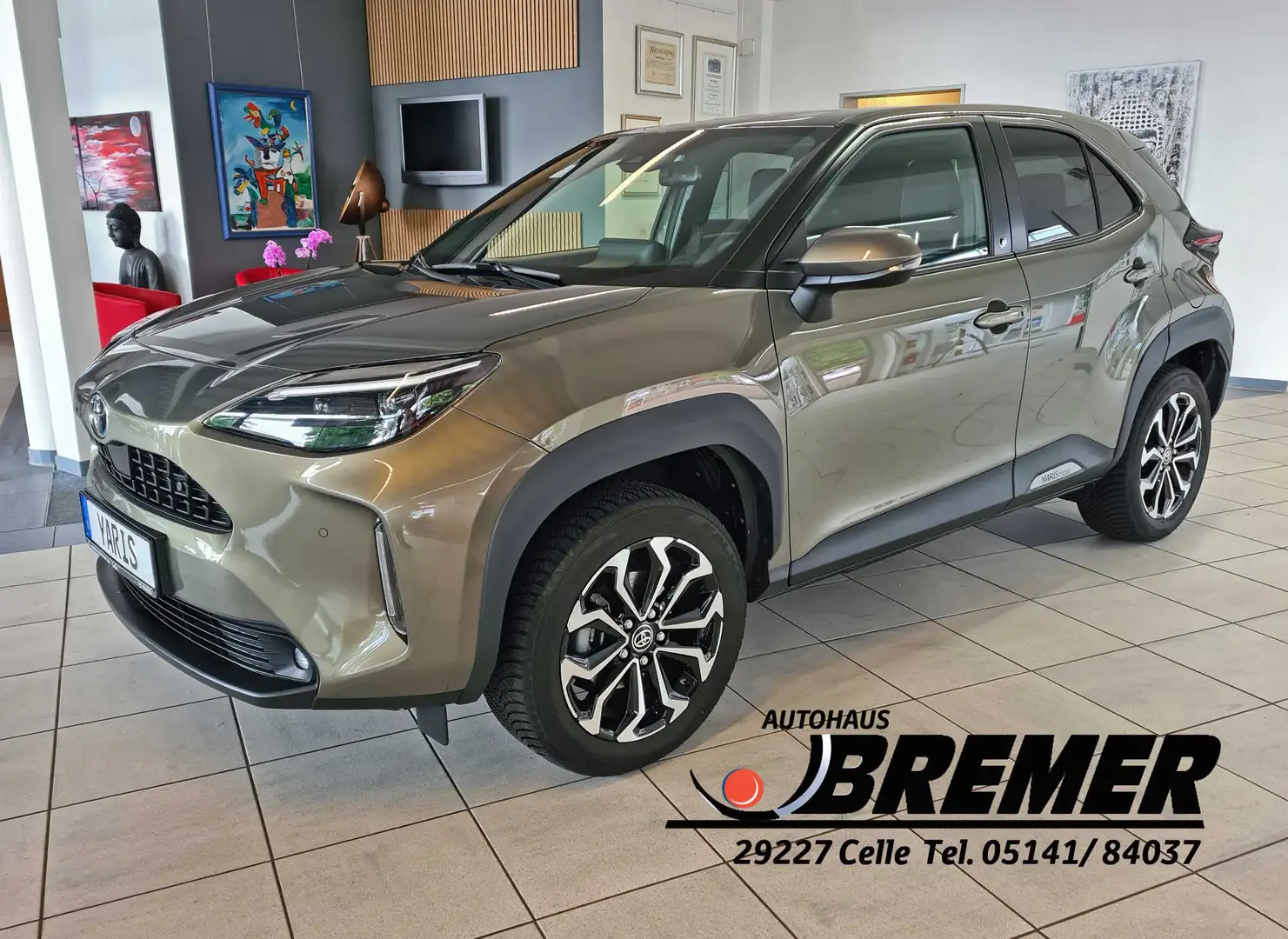 Toyota Yaris Cross Hybrid 1.5 VVT-i Team D + AHK + Navi + Allwetter+ Bronze - 1