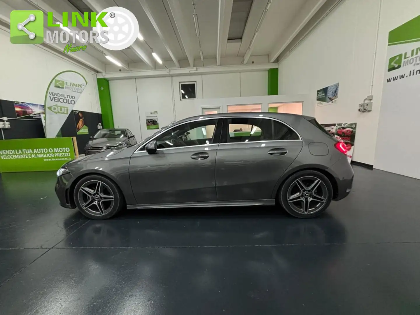 Mercedes-Benz A 200 d Automatic AMG Line Grigio - 2