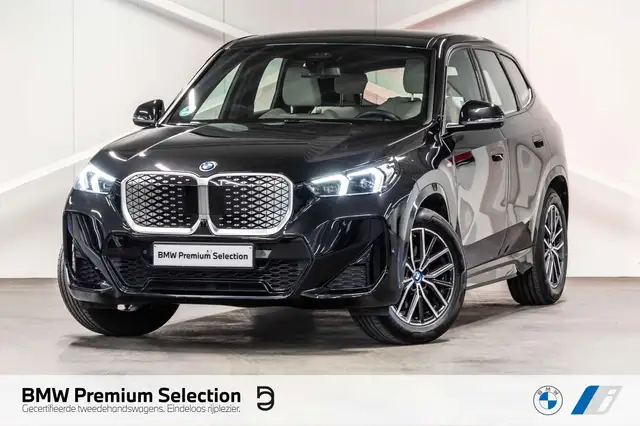 BMW iX1 xDrive30 M SPORT | LEDER | TOW | HEAD UP