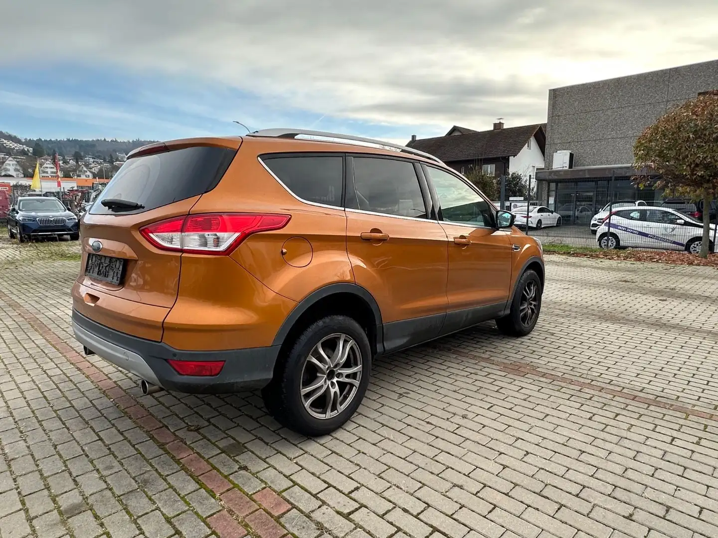 Ford Kuga Sync Edition/Klimatronic/Guter Zustand Orange - 2