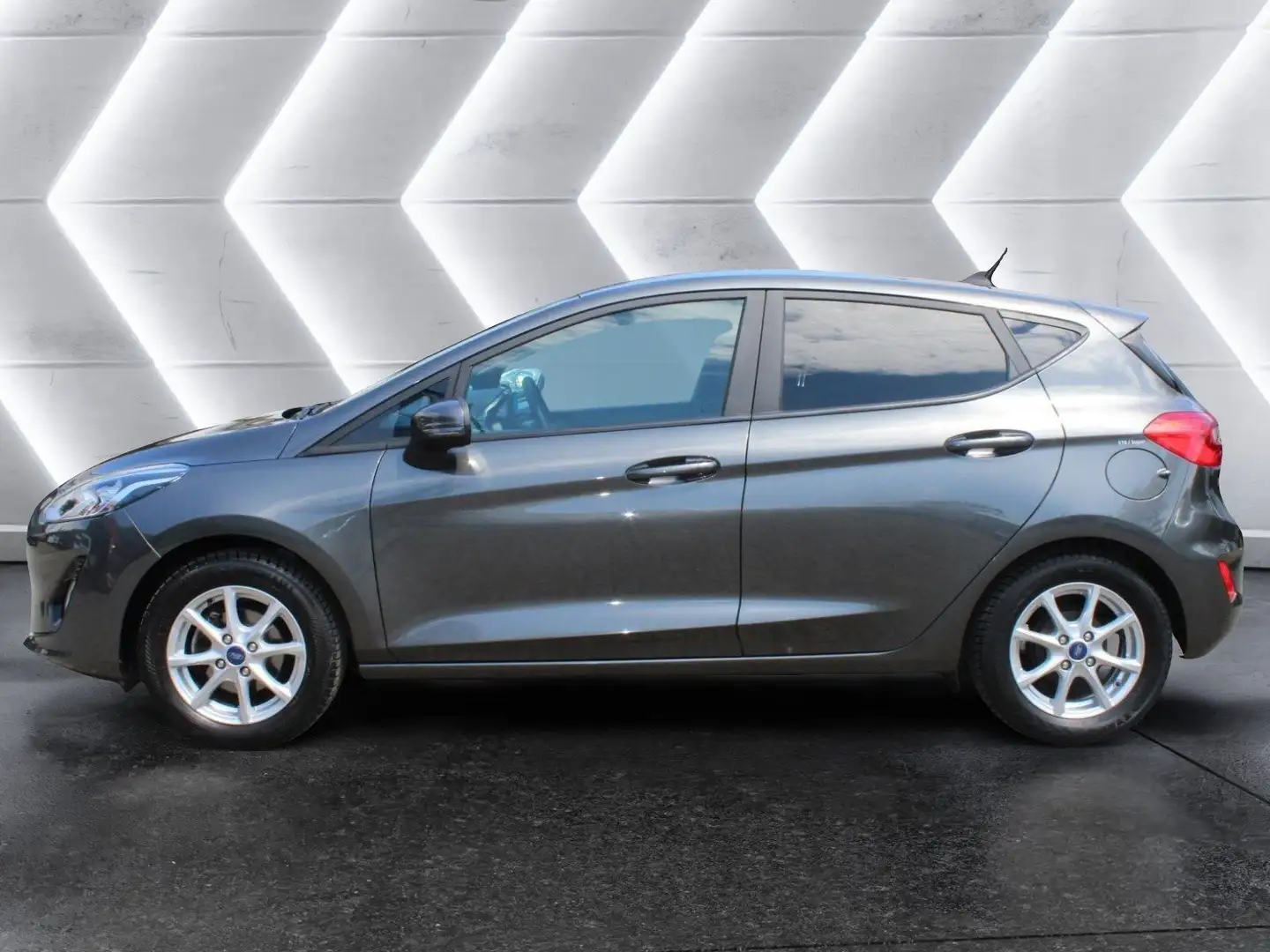 Ford Fiesta Cool & Connect - Winter-Paket Gris - 2