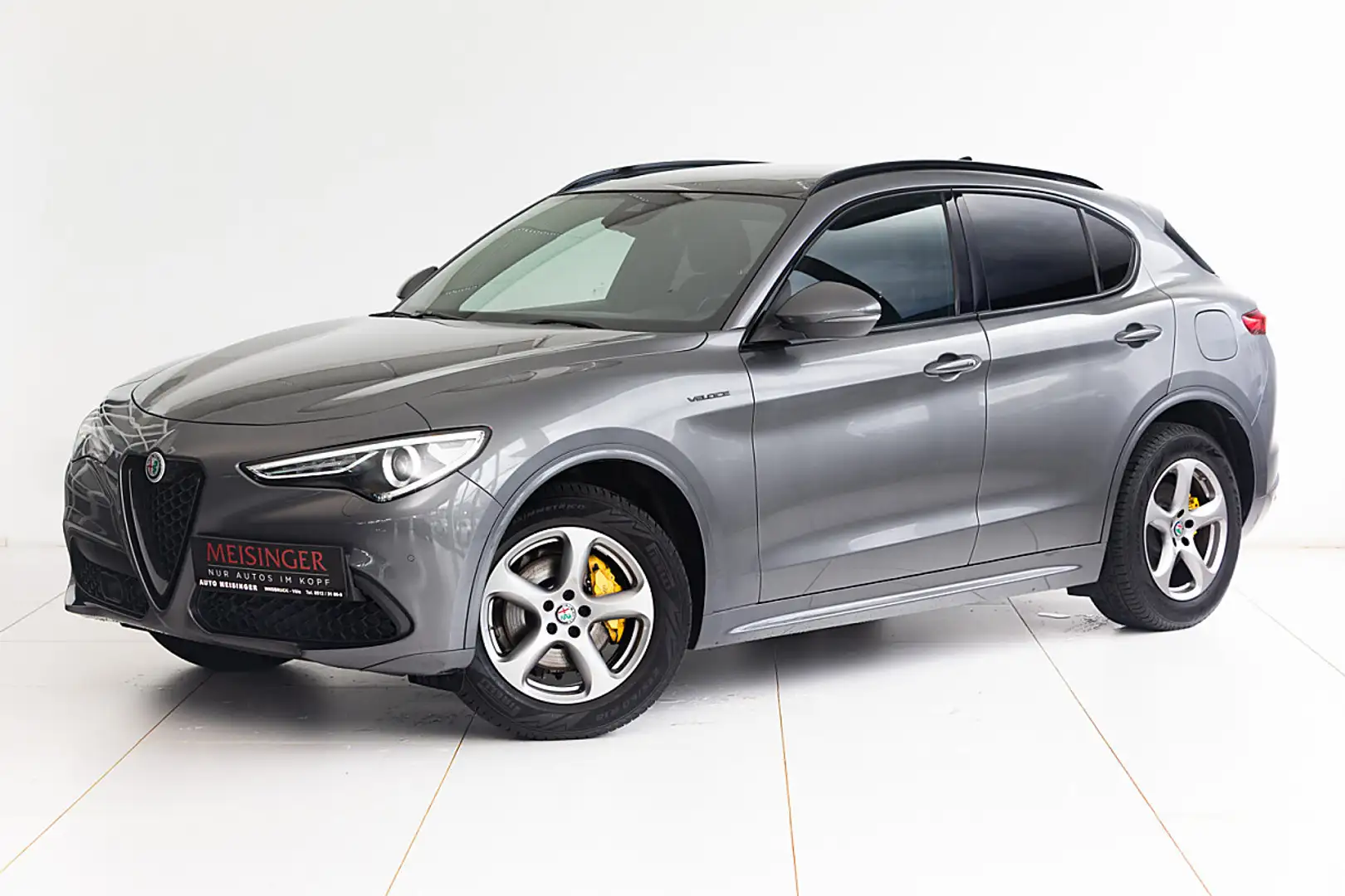 Alfa Romeo Stelvio Veloce 2,0 16V 280 AT8 Q4 Grau - 1