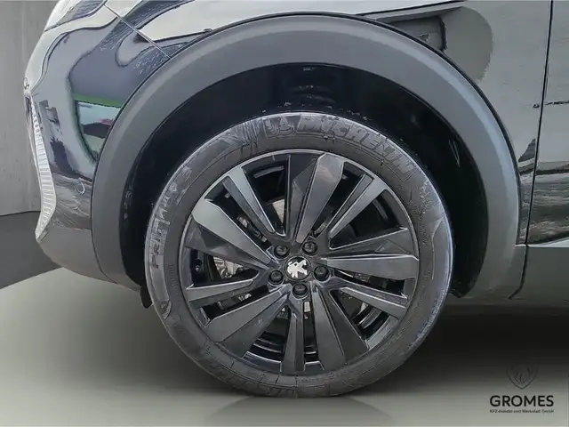 Peugeot 3008 view 11