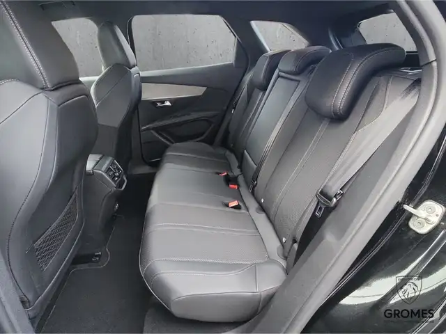 Peugeot 3008 view 8