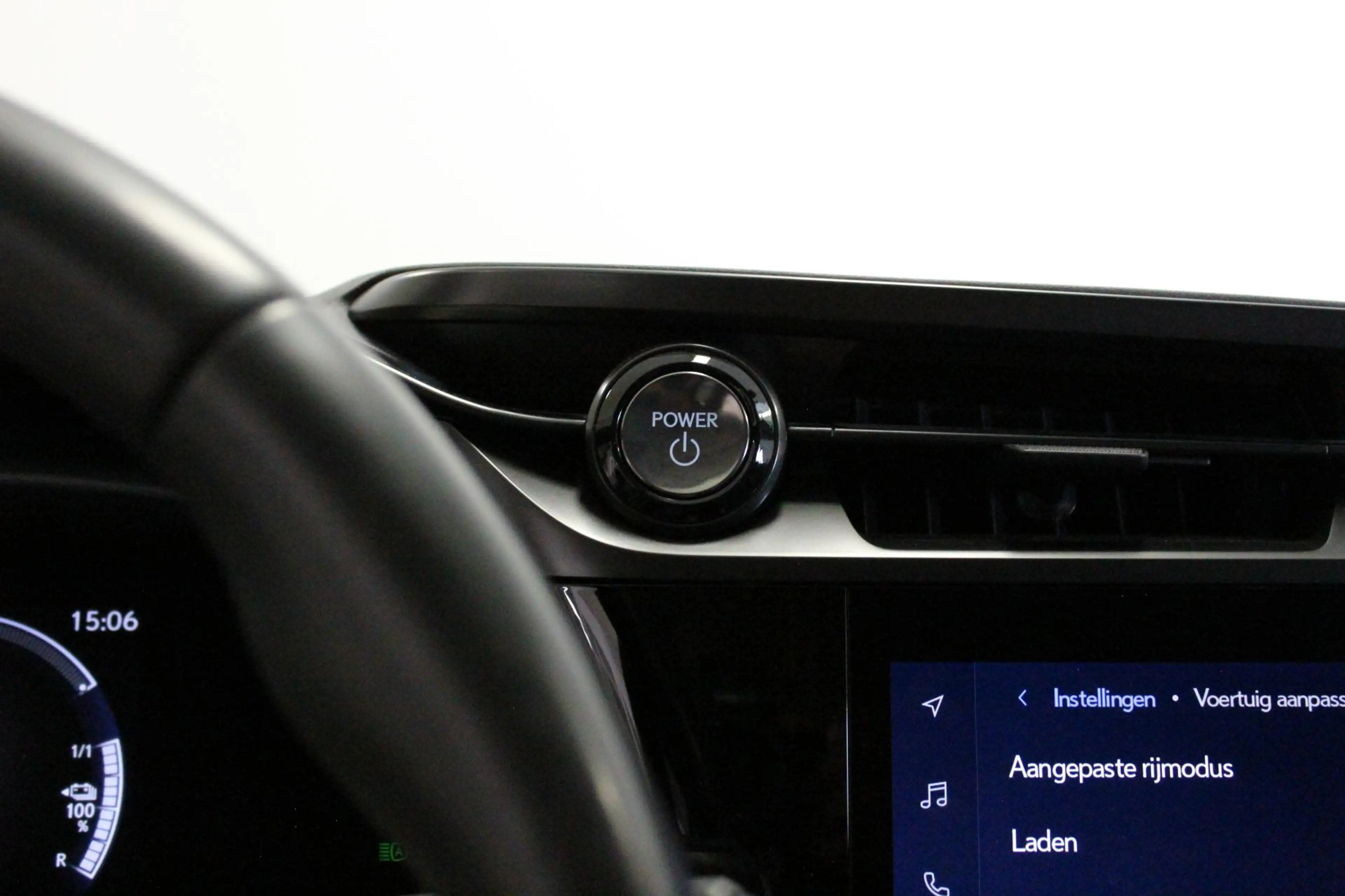 Lexus RZ 450e Executive Line 71 kWh | 100% S.O.H | CAMERA | — photo 46