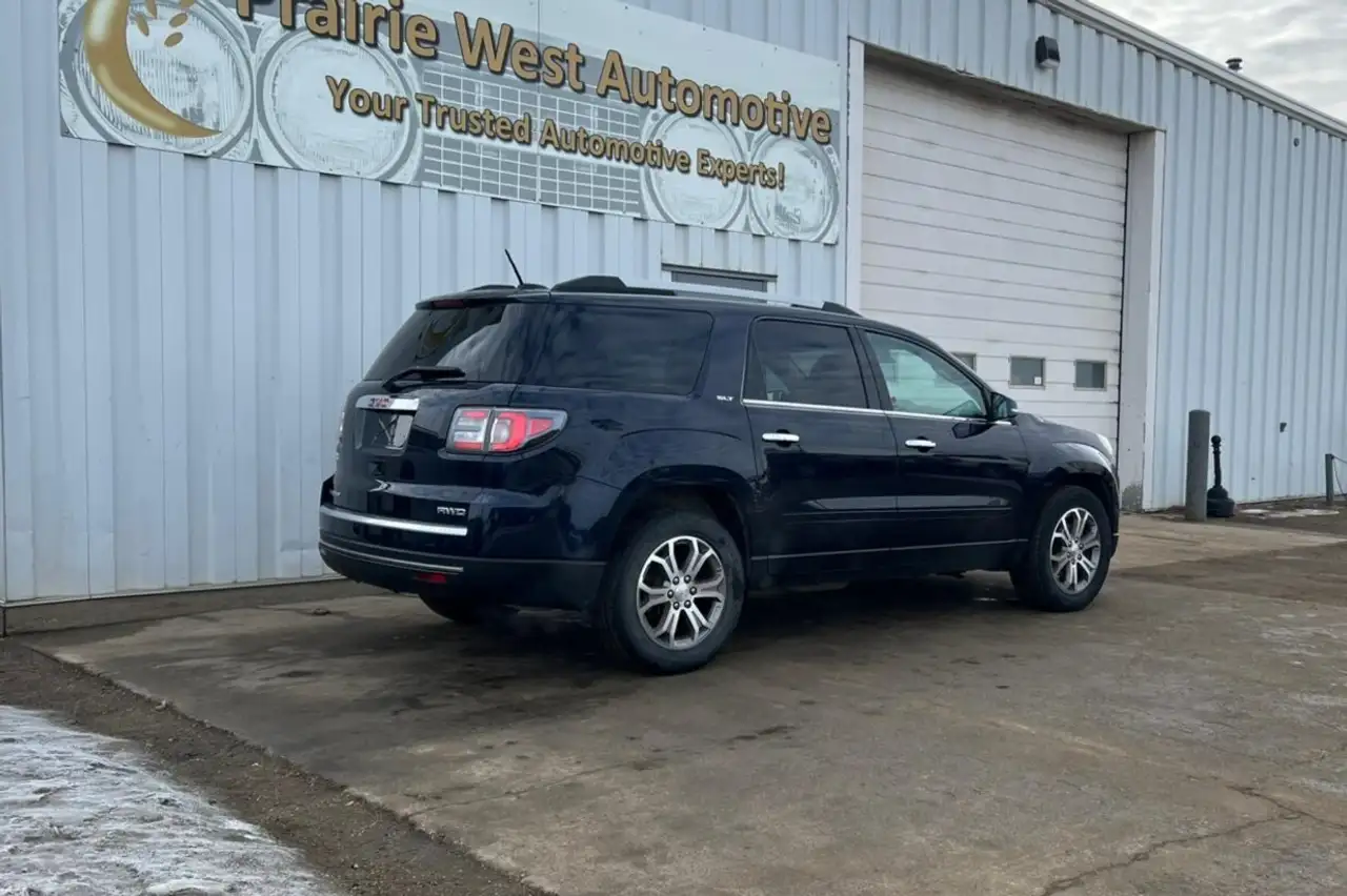 GMC Acadia снимка GMC Acadia