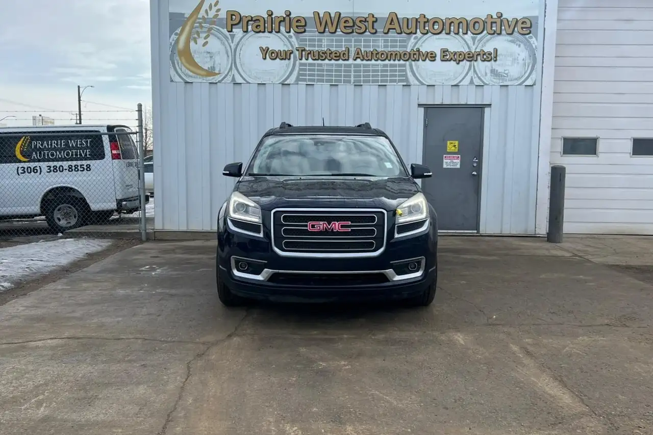 GMC Acadia снимка GMC Acadia
