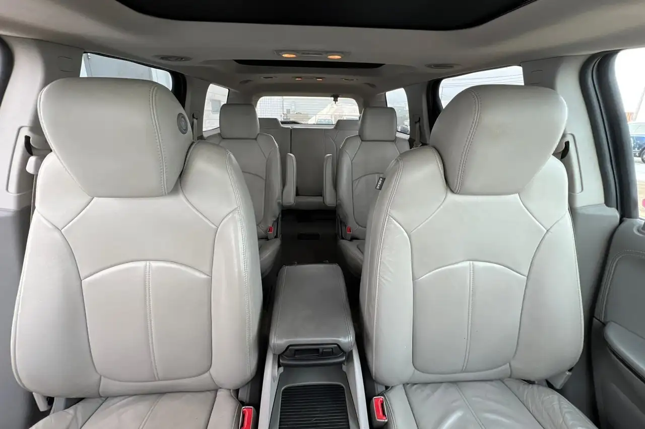 GMC Acadia снимка GMC Acadia