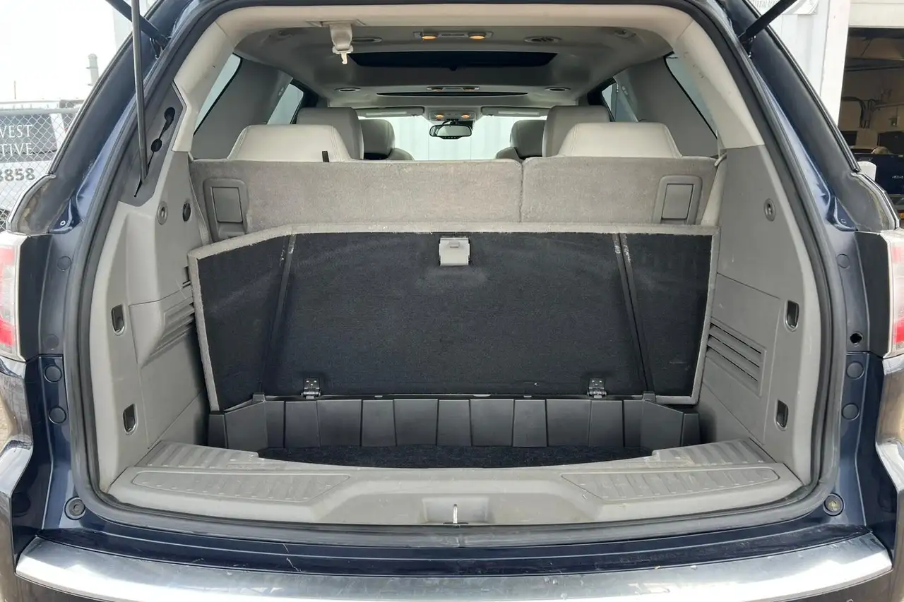 GMC Acadia снимка GMC Acadia