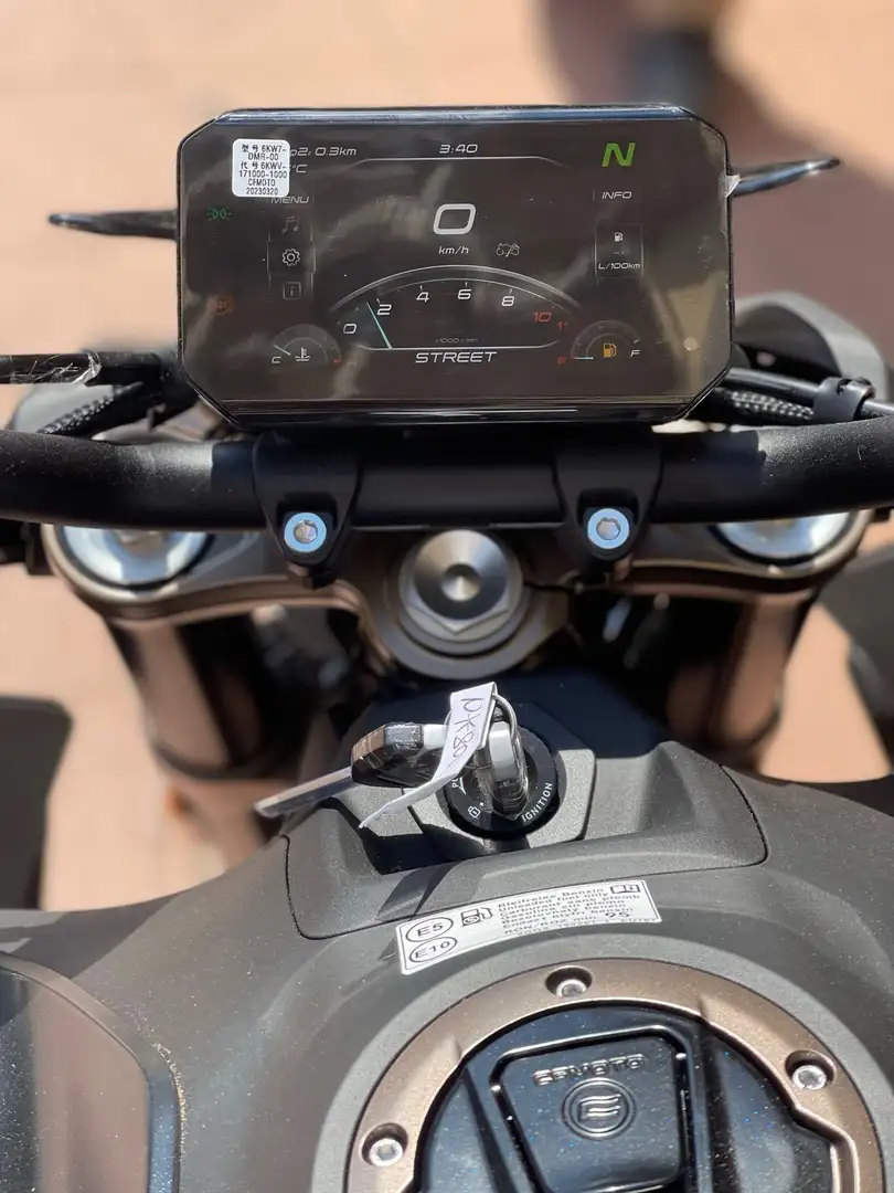 CFMOTO 800 NK - 2