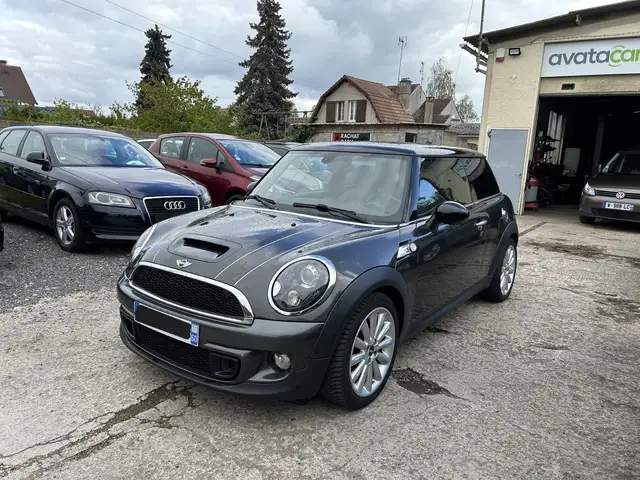 MINI Cooper S Hatch D 143 ch Cooper S Pack Red Hot Chili A