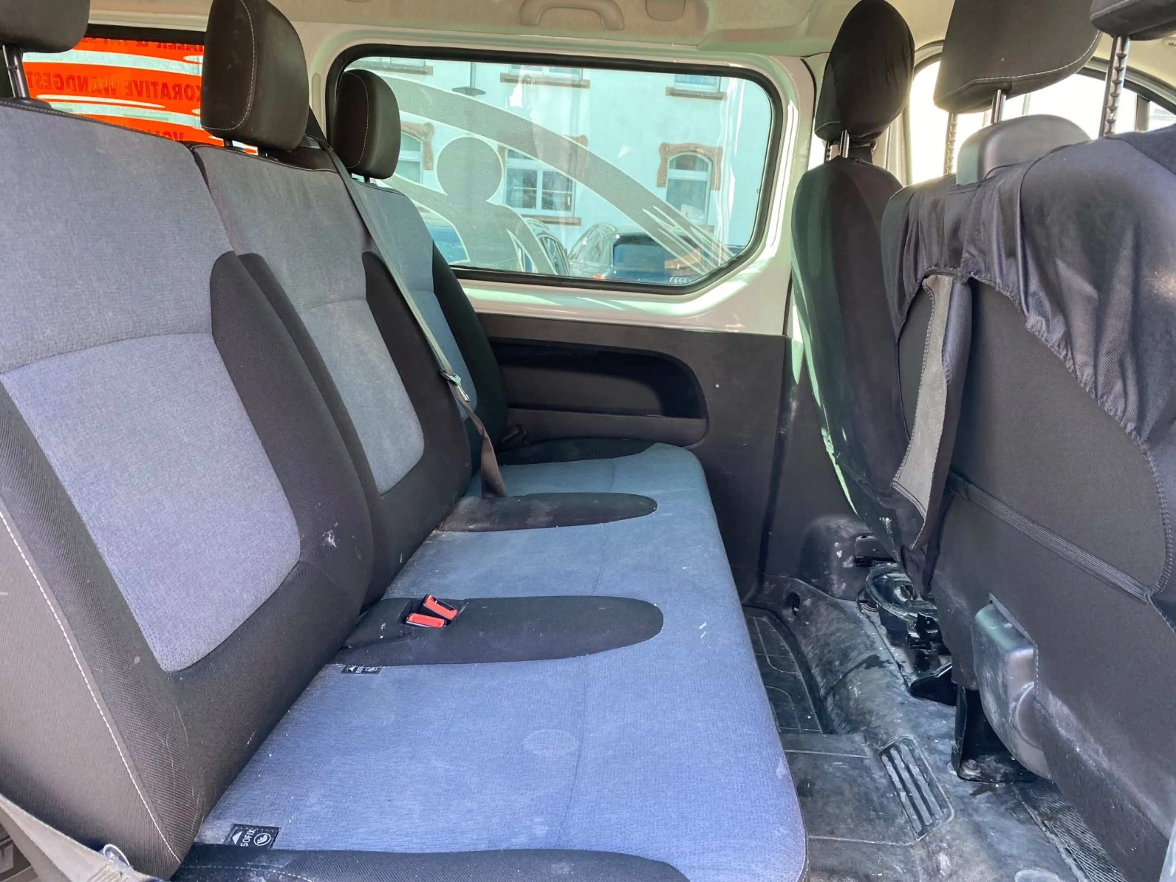 Opel Vivaro Kombi L1H1  2,7t 9-Sitzer — photo 8