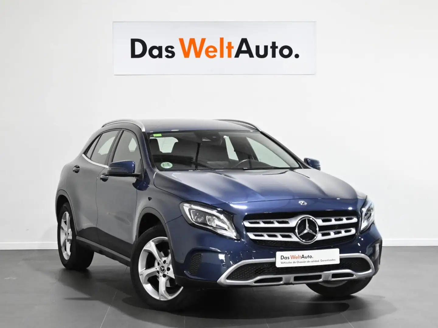 Mercedes-Benz GLA 200 7G-DCT Blau - 1