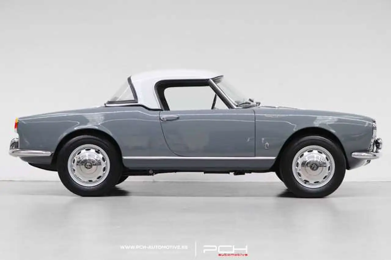 Alfa Romeo Giulietta Spider Veloce 750 F + Hard-Top 1957 FULLY RESTORED, foto 4