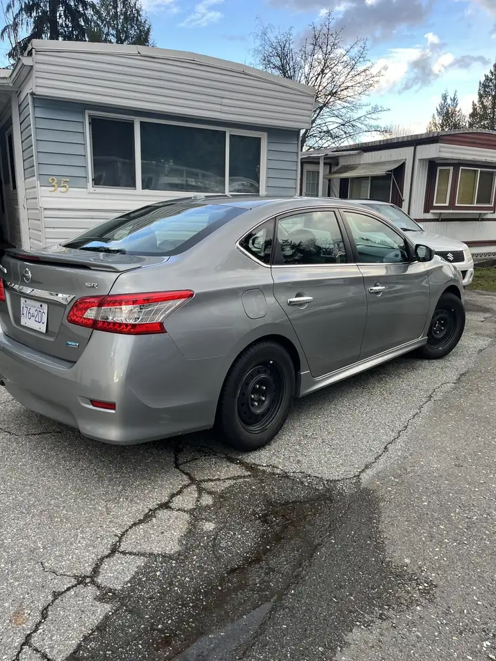 Nissan Sentra снимка Nissan Sentra