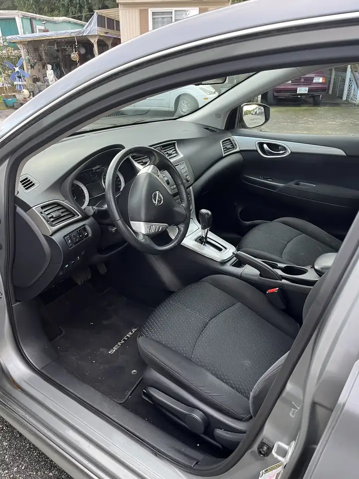 Nissan Sentra снимка Nissan Sentra