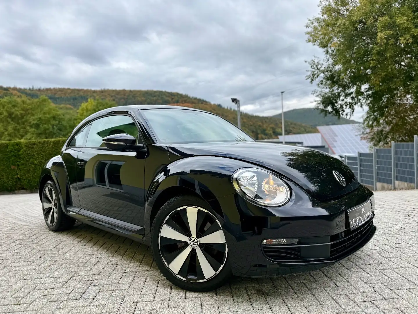 Volkswagen Beetle 1.4 TSI Lim.Panorama-18"Alu Schwarz - 1