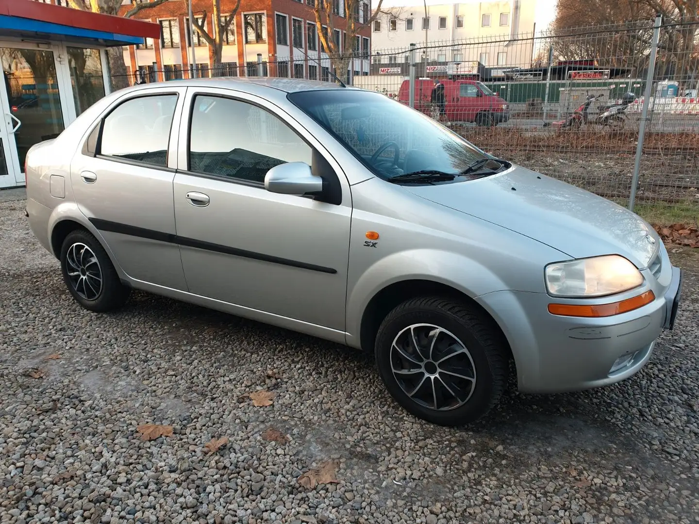 Daewoo Kalos 1.4 SX 16V*Automatik*TÜV-Neu* Silber - 2
