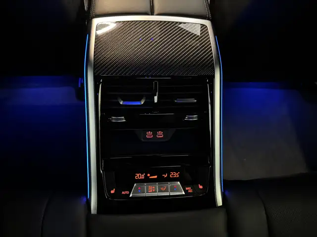 BMW M8 Competition VOLL-AUSSTATTUNG*CARBON*LASER*360*20Z* Ansicht 44