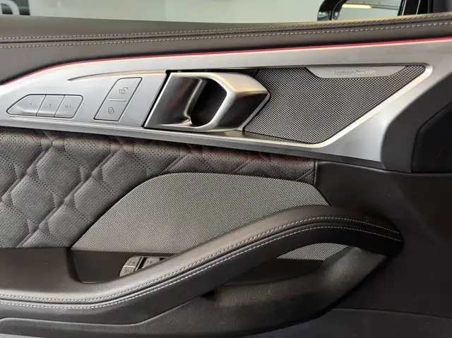 BMW M8 Competition VOLL-AUSSTATTUNG*CARBON*LASER*360*20Z* Ansicht 35