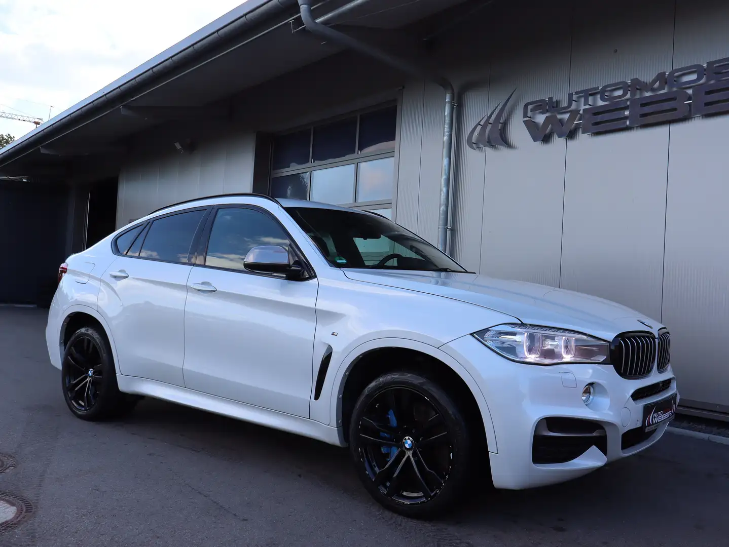 BMW X6 M 50d *LEDER*GLAS-SD*AHK*360*H/K-SOUND*20"LM-FELGEN* Blanc - 1